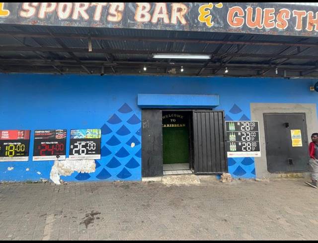 19 BEDROOM HOUSE FOR SALE IN GERMISTON CENTRAL